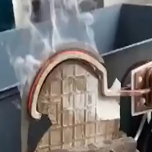 在葉片泵的組合零件中，高頻感應(yīng)加熱機(jī)是怎樣對葉片進(jìn)行熱處理的？